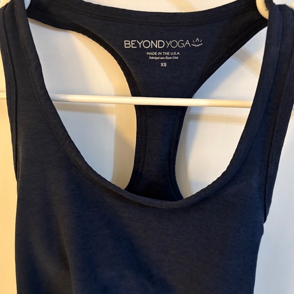 Beyond Yoga Tank Top - Picture 5 of 8